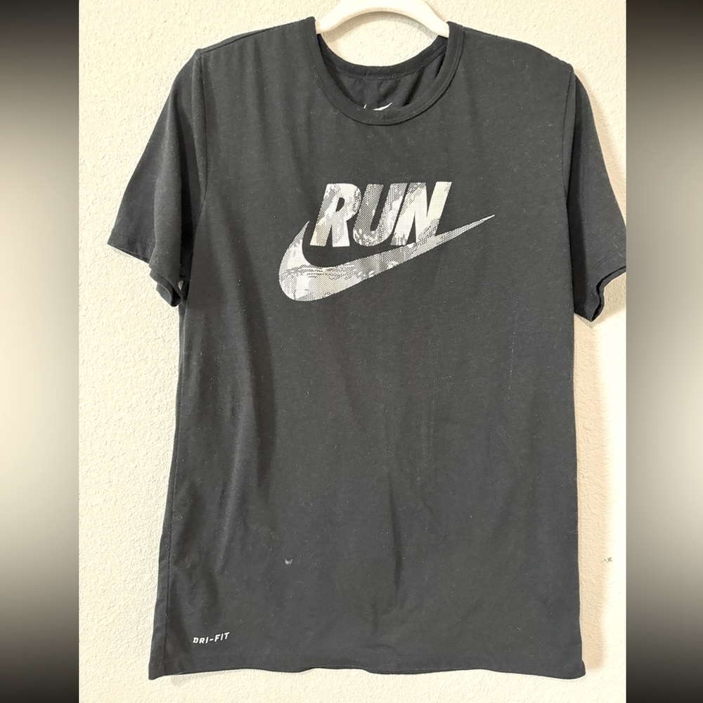 Nike Tee Dri Fit Black Athletic Cut T Shirt Size Medium